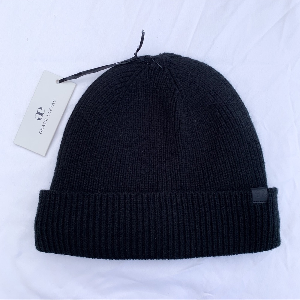 NWT Grace Eleyae Satin Lined Knit Beanie